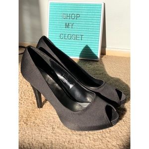 Naturalizer Black Peep Toe Heels ✨